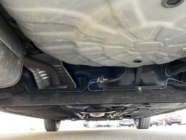 日産 キューブ 15X Vセレクション 岐阜県 2016(平28)年 7.8万km ビターショコラ 禁煙車/純正ナビ/フルセグTV/バックカメラ/アイドリングストップ/ビルトインETC/ドライブレコーダー/社外アルミホイール/純正フロアマット/フォグライト/オートエアオン/オートライト/プッシュスタート/スマートキー/スペアキー