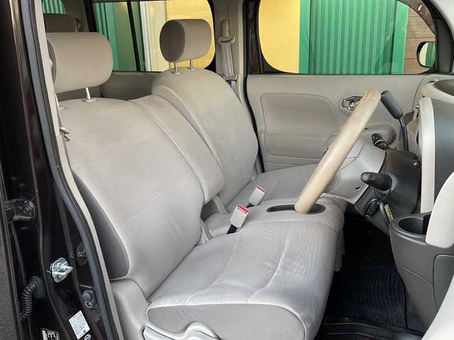 日産 キューブ 15X Vセレクション 岐阜県 2016(平28)年 7.8万km ビターショコラ 禁煙車/純正ナビ/フルセグTV/バックカメラ/アイドリングストップ/ビルトインETC/ドライブレコーダー/社外アルミホイール/純正フロアマット/フォグライト/オートエアオン/オートライト/プッシュスタート/スマートキー/スペアキー