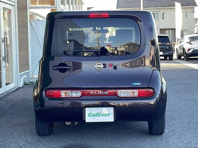 日産 キューブ 15X Vセレクション 岐阜県 2016(平28)年 7.8万km ビターショコラ 禁煙車/純正ナビ/フルセグTV/バックカメラ/アイドリングストップ/ビルトインETC/ドライブレコーダー/社外アルミホイール/純正フロアマット/フォグライト/オートエアオン/オートライト/プッシュスタート/スマートキー/スペアキー