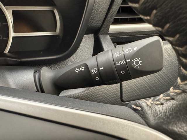 トヨタ ルーミー カスタムG 兵庫県 2023(令5)年 2万km ブライトシルバーM 純正SDナビ/フルセグ CD DVD BT MSV/両側パワースライドドア/レーダークルーズコントロール/LKA/衝突軽減ブレーキ/コーナーセンサー/電子パーキング/HOLD/LEDヘッドライト/フォグライト/オートライト/オートハイビーム/アイドリングストップ/スマートキー/プッシュスタート