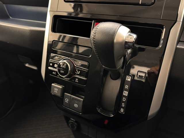 トヨタ ルーミー カスタムG 兵庫県 2023(令5)年 2万km ブライトシルバーM 純正SDナビ/フルセグ CD DVD BT MSV/両側パワースライドドア/レーダークルーズコントロール/LKA/衝突軽減ブレーキ/コーナーセンサー/電子パーキング/HOLD/LEDヘッドライト/フォグライト/オートライト/オートハイビーム/アイドリングストップ/スマートキー/プッシュスタート