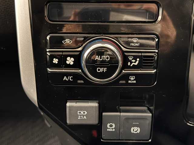 トヨタ ルーミー カスタムG 兵庫県 2023(令5)年 2万km ブライトシルバーM 純正SDナビ/フルセグ CD DVD BT MSV/両側パワースライドドア/レーダークルーズコントロール/LKA/衝突軽減ブレーキ/コーナーセンサー/電子パーキング/HOLD/LEDヘッドライト/フォグライト/オートライト/オートハイビーム/アイドリングストップ/スマートキー/プッシュスタート