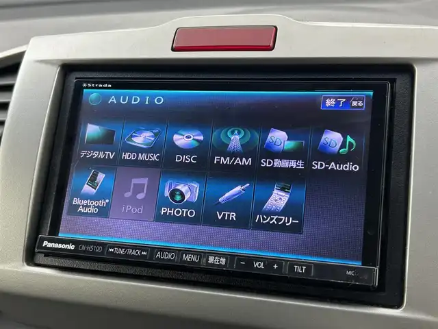 ホンダ フリード ハイブリット ジャストセレクション 福岡県 2013(平25)年 9万km プレミアムホワイトパール 社外パナソニックナビ（ＢＴ，フルセグＴＶ）　/ＥＴＣ　/前後ドライブレコーダー　/クルーズコントロール　/両側電動スライドドア　/横滑り防止装置　/フロントガラス熱線　/電動格納式ドアミラー　/純正１５インチＡＷ
