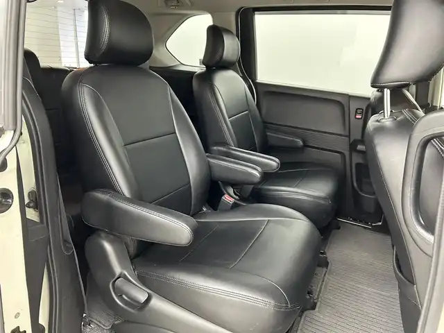 ホンダ フリード ハイブリット ジャストセレクション 福岡県 2013(平25)年 9万km プレミアムホワイトパール 社外パナソニックナビ（ＢＴ，フルセグＴＶ）　/ＥＴＣ　/前後ドライブレコーダー　/クルーズコントロール　/両側電動スライドドア　/横滑り防止装置　/フロントガラス熱線　/電動格納式ドアミラー　/純正１５インチＡＷ