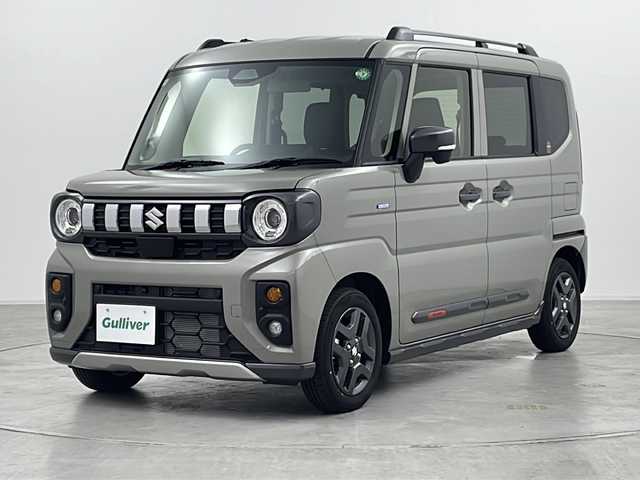スズキ スペーシア ギア HYBRID XZターボ 群馬県 2024(令6)年 0.1万km未満 モスグレーメタリック 届出済未使用車　純正９型ナビ　フルセグＴＶ　全周囲カメラ　レーダークルーズコントロール　シートヒーター　ステアリングヒーター 両側電動スライドドア　衝突被害軽減ブレーキ　オートハイビーム　ＬＥＤ　禁煙