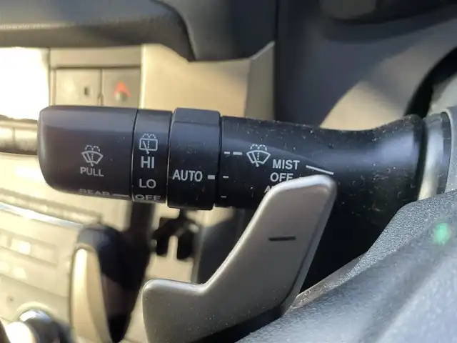 レクサス ＣＴ 200h バージョンL 滋賀県 2014(平26)年 9万km ホワイトパールクリスタルシャイン 禁煙車/純正ナビ/（CD/DVD/フルセグTV/BT/AUX/SD/FM/AM）/バックカメラ/クルーズコントロール/ビルトインETC/パドルシフト/レザーシート/シートヒーター/コーナーセンサー/自動防眩ミラー/プッシュスタート/スマートキー/純正フロアマット/LEDヘッドライト/純正17インチAW