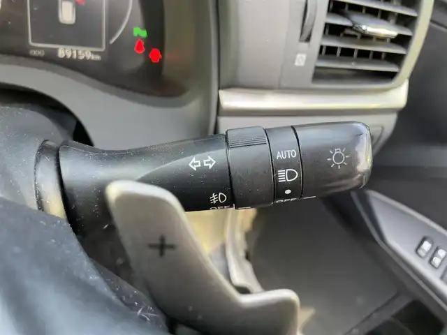 レクサス ＣＴ 200h バージョンL 滋賀県 2014(平26)年 9万km ホワイトパールクリスタルシャイン 禁煙車/純正ナビ/（CD/DVD/フルセグTV/BT/AUX/SD/FM/AM）/バックカメラ/クルーズコントロール/ビルトインETC/パドルシフト/レザーシート/シートヒーター/コーナーセンサー/自動防眩ミラー/プッシュスタート/スマートキー/純正フロアマット/LEDヘッドライト/純正17インチAW