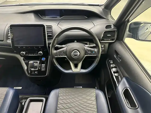 日産 セレナ e-パワー オーテック セーフティPKG 兵庫県 2020(令2)年 1.1万km 青Ⅱ 純正SDナビ(CD/DVD/フルセグ/Bluetooth)/アラウンドビューモニター/プロパイロット/両側パワースライドドア/電子パーキングブレーキ/ブレーキホールド/オートライト/LEDヘッドライト/LEDフォグライト/スタッドレスタイヤ積込/コーナーセンサー/レーンキープアシスト/純正16インチアルミホイール/純正フロアマット/スペアキー