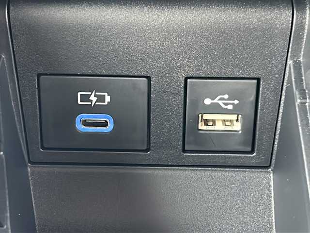 トヨタ ヴォクシー S－Z 三重県 2024(令6)年 1.9万km スパークリングブラックパールクリスタルシャイン 純正ナビ/バックカメラ/ビルトインETC2.0/両側パワースライドドア/前席シートヒーター/前後ドライブレコーダー/前後コーナーセンサー/オートハイビーム/革巻きステアリング/ステアリングリモコン/電子パーキング/USB・タイプC給電ポート/ウォークスルー/リヤサンシェード/電動格納ミラー/禁煙車