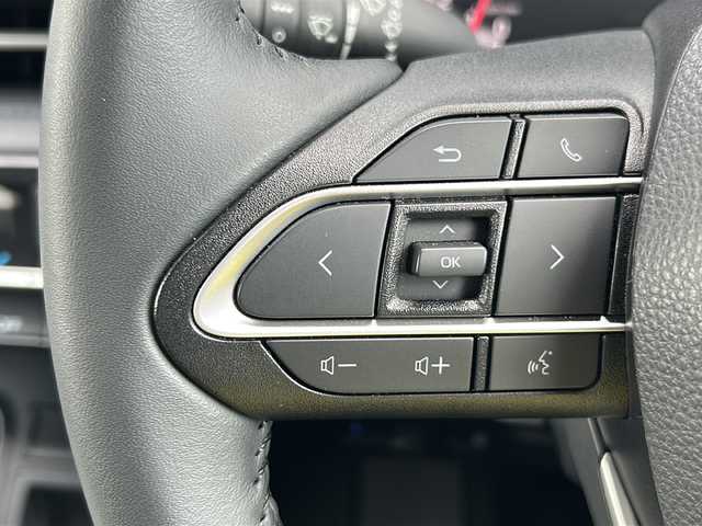 トヨタ ヴォクシー S－Z 三重県 2024(令6)年 1.9万km スパークリングブラックパールクリスタルシャイン 純正ナビ/バックカメラ/ビルトインETC2.0/両側パワースライドドア/前席シートヒーター/前後ドライブレコーダー/前後コーナーセンサー/オートハイビーム/革巻きステアリング/ステアリングリモコン/電子パーキング/USB・タイプC給電ポート/ウォークスルー/リヤサンシェード/電動格納ミラー/禁煙車