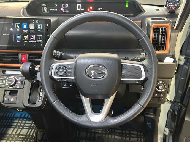 ダイハツ タント ファンクロスターボ 静岡県 2023(令5)年 1.1万km レイクブルーメタリック 純正ディスプレイオーディオ/・フルセグＴＶ/・Bluetooth/・USB/・HDMI/・AM/・FM/主要装備/・両側パワスラ/・衝突軽減/・レーンキープ/・コーナーセンサー前後/・バックカメラ/・ビルトインＥＴＣ/・ドラレコ前後/・デジタルインナーミラー/・シートヒータD/N席/・ルーフレール/・LEDヘッドライト/・オートライト/・オートハイビーム/・フォグランプ/・ステリモ/・電動パーキングブレーキ/・オートホールド/・社外フロアマット/・純正アルミホイール