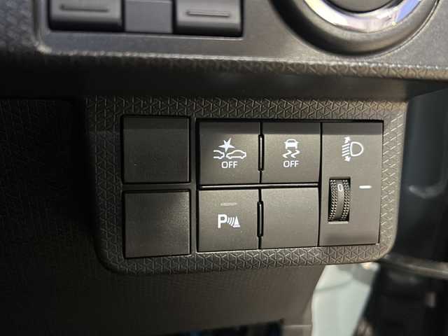 ダイハツ タント ファンクロスターボ 静岡県 2023(令5)年 1.1万km レイクブルーメタリック 純正ディスプレイオーディオ/・フルセグＴＶ/・Bluetooth/・USB/・HDMI/・AM/・FM/主要装備/・両側パワスラ/・衝突軽減/・レーンキープ/・コーナーセンサー前後/・バックカメラ/・ビルトインＥＴＣ/・ドラレコ前後/・デジタルインナーミラー/・シートヒータD/N席/・ルーフレール/・LEDヘッドライト/・オートライト/・オートハイビーム/・フォグランプ/・ステリモ/・電動パーキングブレーキ/・オートホールド/・社外フロアマット/・純正アルミホイール