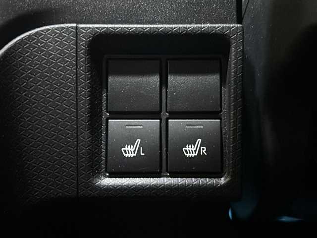 ダイハツ タント ファンクロスターボ 静岡県 2023(令5)年 1.1万km レイクブルーメタリック 純正ディスプレイオーディオ/・フルセグＴＶ/・Bluetooth/・USB/・HDMI/・AM/・FM/主要装備/・両側パワスラ/・衝突軽減/・レーンキープ/・コーナーセンサー前後/・バックカメラ/・ビルトインＥＴＣ/・ドラレコ前後/・デジタルインナーミラー/・シートヒータD/N席/・ルーフレール/・LEDヘッドライト/・オートライト/・オートハイビーム/・フォグランプ/・ステリモ/・電動パーキングブレーキ/・オートホールド/・社外フロアマット/・純正アルミホイール