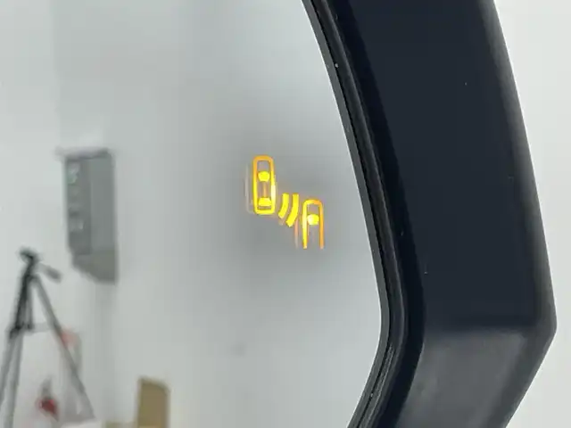 トヨタ ハリアー ハイブリッド Z レザーパッケージ 岡山県 2020(令2)年 4.4万km プレシャスブラックパール 調光パノラマルーフ /12.3インチディスプレイオーディオ/パノラミックビューモニター/ブラインドスポットモニター/ヘッドアップディスプレイ/デジタルインナーミラー/JBLサウンド/シートヒーター /ベンチレーション /ステアリングヒーター/パワーバックドア /パワーシート /ビルトインETC2.0/レーダークルーズコントロール/地デジ/コーナーセンサー/純正19インチアルミホイール