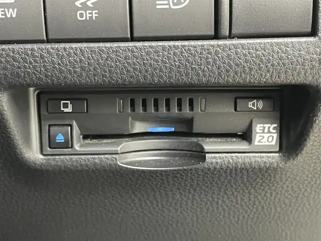 トヨタ ハリアー ハイブリッド Z レザーパッケージ 岡山県 2020(令2)年 4.4万km プレシャスブラックパール 調光パノラマルーフ /12.3インチディスプレイオーディオ/パノラミックビューモニター/ブラインドスポットモニター/ヘッドアップディスプレイ/デジタルインナーミラー/JBLサウンド/シートヒーター /ベンチレーション /ステアリングヒーター/パワーバックドア /パワーシート /ビルトインETC2.0/レーダークルーズコントロール/地デジ/コーナーセンサー/純正19インチアルミホイール