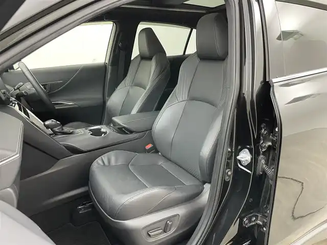 トヨタ ハリアー ハイブリッド Z レザーパッケージ 岡山県 2020(令2)年 4.4万km プレシャスブラックパール 調光パノラマルーフ /12.3インチディスプレイオーディオ/パノラミックビューモニター/ブラインドスポットモニター/ヘッドアップディスプレイ/デジタルインナーミラー/JBLサウンド/シートヒーター /ベンチレーション /ステアリングヒーター/パワーバックドア /パワーシート /ビルトインETC2.0/レーダークルーズコントロール/地デジ/コーナーセンサー/純正19インチアルミホイール