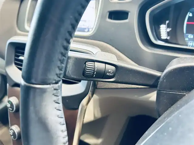 ボルボ Ｖ４０ T－4 スポーツ 大阪府 2014(平26)年 5.8万km 紺 200台限定車/ACC/BLIS/純正ナビ/TV/バックカメラ/純正17インチAW/HIDヘッドライト/クリアランスソナー/革シート/パワーシート/Dシートメモリ/シートヒーター/ETC/スマートキー