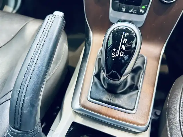 ボルボ Ｖ４０ T－4 スポーツ 大阪府 2014(平26)年 5.8万km 紺 200台限定車/ACC/BLIS/純正ナビ/TV/バックカメラ/純正17インチAW/HIDヘッドライト/クリアランスソナー/革シート/パワーシート/Dシートメモリ/シートヒーター/ETC/スマートキー