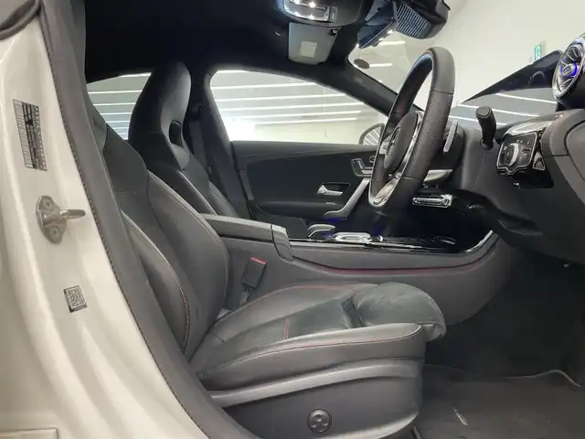 メルセデス・ベンツ ＣＬＡ２００ｄ AMGライン 岡山県 2020(令2)年 3.3万km ポーラホワイト レーダーセーフティパッケージ/アンビエントライト/パワーシート/シートヒーター/純正ナビ/リアカメラ/アクティブブレーキアシスト/アクティブステアリングアシスト/アクティブレーンキーピングアシスト/パークトロニック/ESP/道路標識アシスト/トランクマット/インテリジェンスライトシステム/ロケイターライティング/オートライト/レインセンサー/Bluetooth/フルセグTV/USB/ETC/ドラレコ