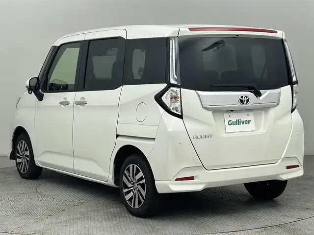 トヨタ ルーミー カスタムG 道央・札幌 2023(令5)年 0.9万km パールホワイトⅢ ・４WD/・寒冷地仕様/・社外ナビ/・バックカメラ/・ETC/・衝突軽減ブレーキ/・レーダークルーズコントロール/・パーキングソナー/・ワイパーデアイサー/・両側パワースライドドア/・純正AW/・LEDヘッドライト/・プッシュスタート/・スマートキー