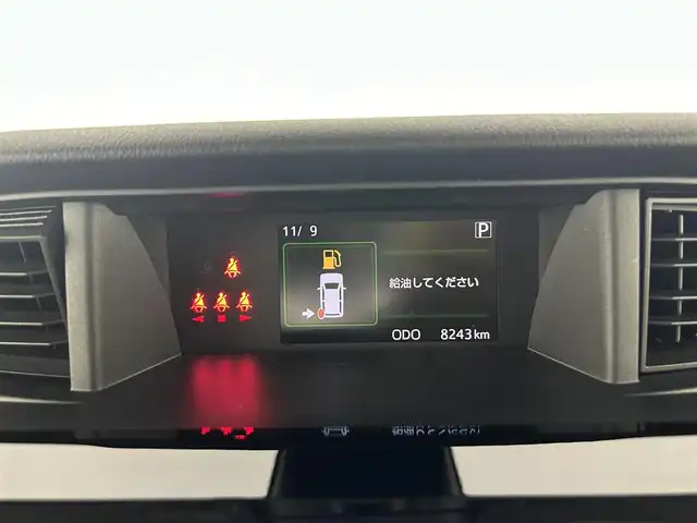 トヨタ ルーミー カスタムG 道央・札幌 2023(令5)年 0.9万km パールホワイトⅢ ・４WD/・寒冷地仕様/・社外ナビ/・バックカメラ/・ETC/・衝突軽減ブレーキ/・レーダークルーズコントロール/・パーキングソナー/・ワイパーデアイサー/・両側パワースライドドア/・純正AW/・LEDヘッドライト/・プッシュスタート/・スマートキー