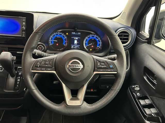 日産 デイズ HWS X プロパイロットED 愛媛県 2020(令2)年 3.3万km プレミアムパープルP 純正SDナビ/（BT/フルセグ/CD/DVD/SD）/全方位カメラ　/プロパイロット　/ウインカーミラー　/ETC /スマートキー/LEDライト　/純正１４インチアルミ/プッシュスタート