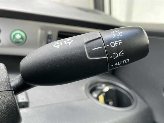 ホンダ フリード G プレミアムエディション 千葉県 2016(平28)年 6.1万km ホワイトオーキッドパール 純正ナビ7インチナビ/バックカメラ/Bluetooth/フルセグTV/両側パワースライドドア/クルーズコントロール/ステアリングリモコン/ETC/オートライト