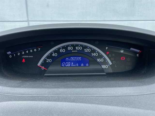 ホンダ フリード G プレミアムエディション 千葉県 2016(平28)年 6.1万km ホワイトオーキッドパール 純正ナビ7インチナビ/バックカメラ/Bluetooth/フルセグTV/両側パワースライドドア/クルーズコントロール/ステアリングリモコン/ETC/オートライト