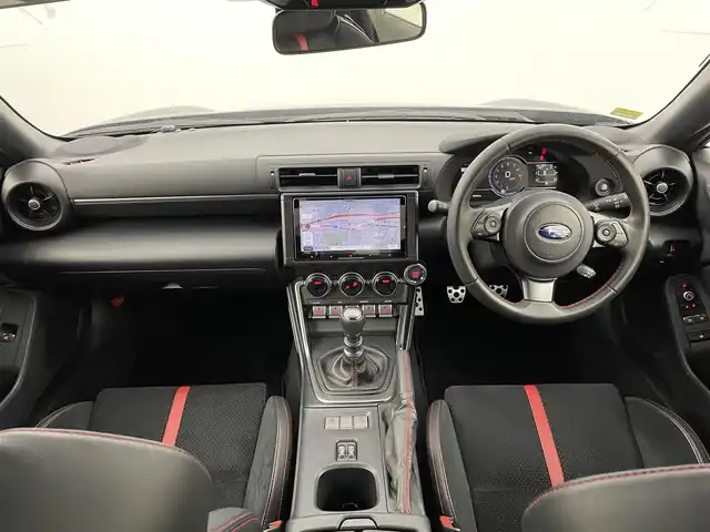スバル ＢＲＺ S 福岡県 2022(令4)年 0.6万km マグネタイトグレーメタリック 社外９型ナビ（ＢＴ，フルセグＴＶ）　/バックカメラ　/ＥＴＣ　/前方ドライブレコーダー　/クルーズコントロール　/スバルリヤビークルディテクション　/ＳＲＨ　/横滑り防止　/シートヒーター　/革巻きステアリング　/ＬＥＤ