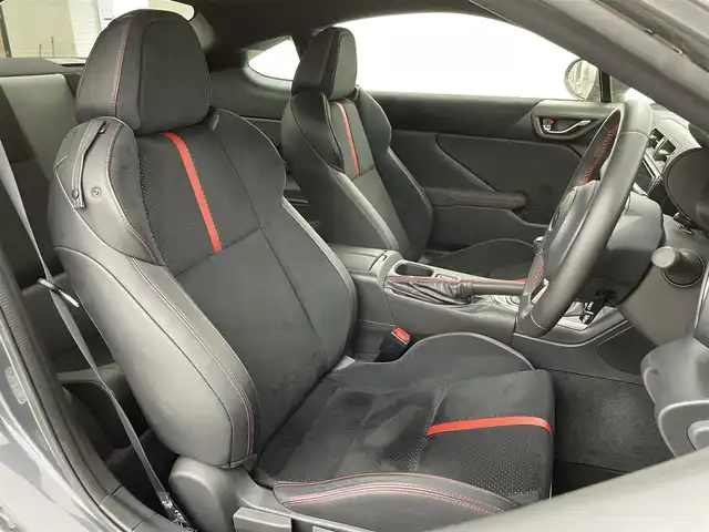 スバル ＢＲＺ S 福岡県 2022(令4)年 0.6万km マグネタイトグレーメタリック 社外９型ナビ（ＢＴ，フルセグＴＶ）　/バックカメラ　/ＥＴＣ　/前方ドライブレコーダー　/クルーズコントロール　/スバルリヤビークルディテクション　/ＳＲＨ　/横滑り防止　/シートヒーター　/革巻きステアリング　/ＬＥＤ