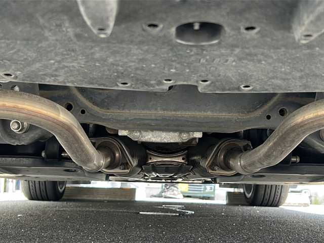 レクサス ＩＳ 300h 佐賀県 2013(平25)年 4万km ホワイトパールクリスタルシャイン 純正ナビ/Ｂｌｕｅｔｏｏｔｈ/CD/DVD/バックカメラ/ワンセグテレビ/オートライト/オートエアコン/パワーシート/シートヒーター/エアシート/サンルーフ/クルーズコントロール/プッシュスタート/パドルシフト/EVモード/SNOW/前後ドライブレコーダー/取扱説明書/保証書/記録簿
