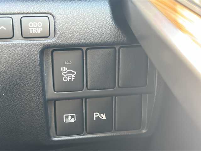 レクサス ＩＳ 300h 佐賀県 2013(平25)年 4万km ホワイトパールクリスタルシャイン 純正ナビ/Ｂｌｕｅｔｏｏｔｈ/CD/DVD/バックカメラ/ワンセグテレビ/オートライト/オートエアコン/パワーシート/シートヒーター/エアシート/サンルーフ/クルーズコントロール/プッシュスタート/パドルシフト/EVモード/SNOW/前後ドライブレコーダー/取扱説明書/保証書/記録簿