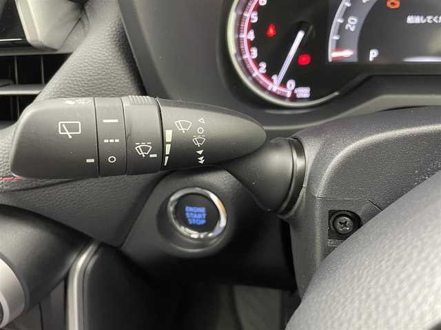 トヨタ ＲＡＶ４ アドベンチャー オフロードPKG 岡山県 2022(令4)年 1.6万km スーパーホワイトⅡ 純正９インチディスプレイオーディオ　/【BT/Carplay】/全周囲カメラ　/レーダークルーズコントロール　/シートヒーター　/エアシート　/ＬＥＤヘッドライト　/ＥＴＣ　/ドライブレコーダー前側　/ステアリングヒーター/スペアキー×1/パワーシート運転席/コーナセンサー前後/オートハイビーム/ダウンヒルアシスト/踏み間違い防止/オートブレーキホールド/ブラインドスポットモニター