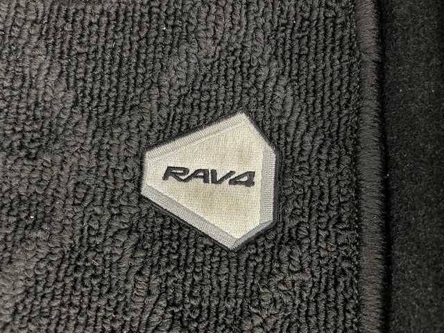 トヨタ ＲＡＶ４ アドベンチャー オフロードPKG 岡山県 2022(令4)年 1.6万km スーパーホワイトⅡ 純正９インチディスプレイオーディオ　/【BT/Carplay】/全周囲カメラ　/レーダークルーズコントロール　/シートヒーター　/エアシート　/ＬＥＤヘッドライト　/ＥＴＣ　/ドライブレコーダー前側　/ステアリングヒーター/スペアキー×1/パワーシート運転席/コーナセンサー前後/オートハイビーム/ダウンヒルアシスト/踏み間違い防止/オートブレーキホールド/ブラインドスポットモニター