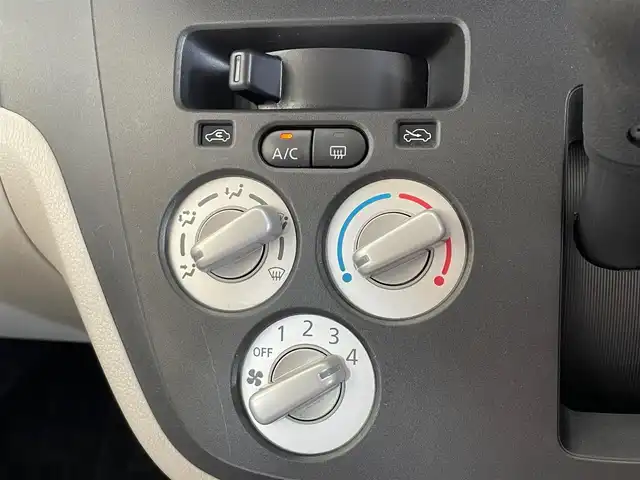 日産 デイズ ルークス S 岩手県 2018(平30)年 4.2万km スターリングシルバーM ４WD/衝突被害軽減システム/横滑り防止装置/アイドリングストップ　/ドライブレコーダー/ETC/ベンチシート　/シートヒーター/純正フロアマット/純正ハロゲンヘッドライト/社外アルミホイール１４インチ/電動格納ドアミラー