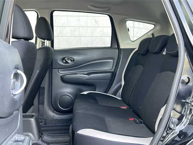 日産 ノート e－パワー X 神奈川県 2017(平29)年 9.9万km スーパーブラック 純正ディーラーナビ(CD/SD/AUX/BT/ワンセグTV)/バックカメラ/衝突被害軽減ブレーキ/レーンキープアシスト/前車両発進アラート/横滑り防止装置/ETC/前方ドライブレコーダー/純正フロアマット/オートライト/ステアリングスイッチ/ISOFIX/保証書/取扱説明書