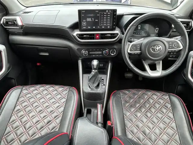 トヨタ ライズ Z 茨城県 2020(令2)年 5.3万km ブラックマイカメタリック/シャイニングホワイトパール フルエアロ/純正ディスプレイオーディオ/【フルセグTV/Bluetooth/ラジオ】/全方位カメラ/スマートアシスト/レーダークルーズコントロール/クリアランスソナー/前席シートヒーター/純正17インチAW/前方ドライブレコーダー/ETC/純正フロアマット/LEDヘッドライト/オートライト/スマートキー/プッシュスタート