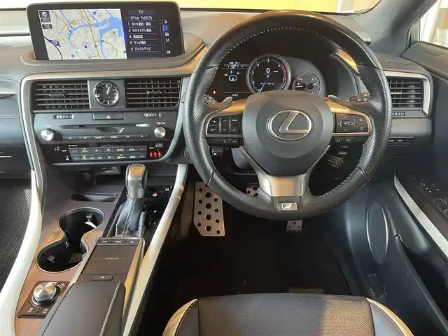 レクサス ＲＸ 300 Fスポーツ 高知県 2021(令3)年 1.8万km ホワイトノーヴァガラスフレーク F/Rエムズスピードエアロ/サイドTRDエアロ/エムズスピードマフラー/社外車高調（レンチなし）/ワークシュバード２０AW/純正SDナビ/　【フルセグTV・CD/DVD・Bluetooth接続・USB】/バックカメラ/レーンキープアシスト/レーダークルーズコントロール/オートマチックハイビーム/レザーシート/シートヒーター＆エアーシート/ステアリングヒーター/サンルーフ/電動リアゲート