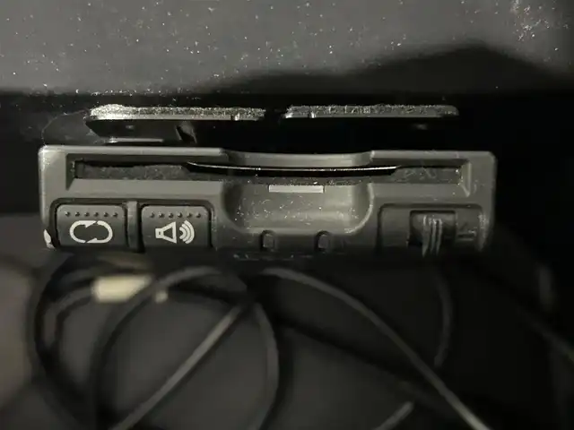 ホンダ Ｎ ＢＯＸ 2トーン カスタム G Lパッケージ 沖縄県 2015(平27)年 6.2万km プレミアムホワイトパールⅡ (株)IDOMが運営する【じしゃロンコザ店】の自社ローン専用車両になりますこちらは現金またはオートローンご利用時の価格です。自社ローンご希望の方は別途その旨お申付け下さい/純正ナビ　/フルセグＴＶ　/ＥＴＣ　/ドライブレコーダー前後　/ＤＶＤ再生　/Ｂｌｕｅｔｏｏｔｈ接続　/片側パワースライドドア　/パワーステアリング　/キセノンヘッドライト　/オートライト　/プッシュスタート