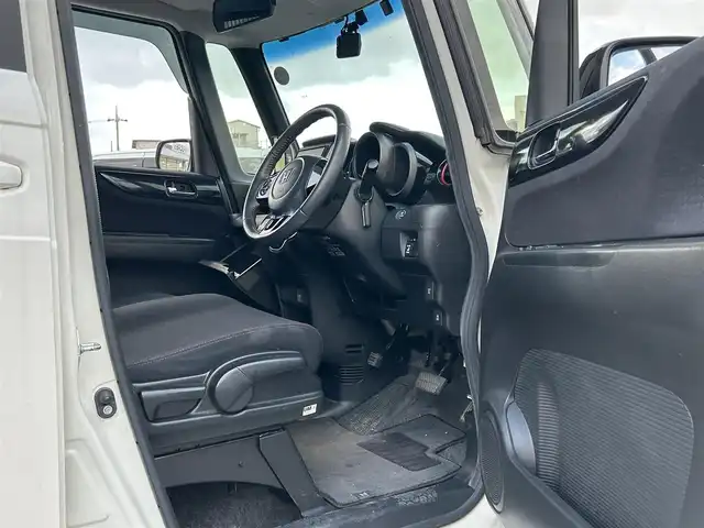 ホンダ Ｎ ＢＯＸ 2トーン カスタム G Lパッケージ 沖縄県 2015(平27)年 6.2万km プレミアムホワイトパールⅡ (株)IDOMが運営する【じしゃロンコザ店】の自社ローン専用車両になりますこちらは現金またはオートローンご利用時の価格です。自社ローンご希望の方は別途その旨お申付け下さい/純正ナビ　/フルセグＴＶ　/ＥＴＣ　/ドライブレコーダー前後　/ＤＶＤ再生　/Ｂｌｕｅｔｏｏｔｈ接続　/片側パワースライドドア　/パワーステアリング　/キセノンヘッドライト　/オートライト　/プッシュスタート