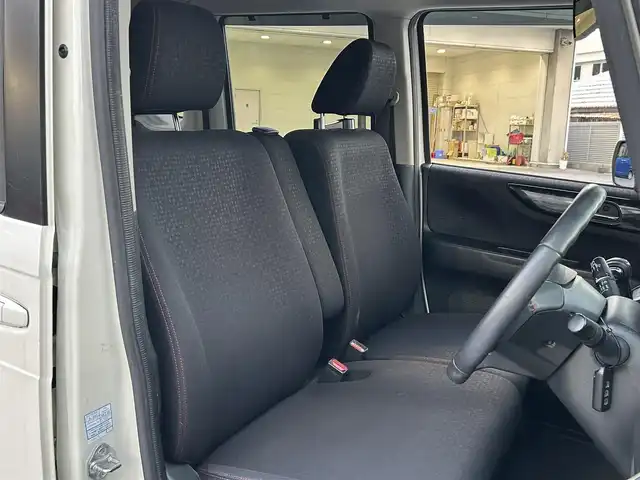 ホンダ Ｎ ＢＯＸ 2トーン カスタム G Lパッケージ 沖縄県 2015(平27)年 6.2万km プレミアムホワイトパールⅡ (株)IDOMが運営する【じしゃロンコザ店】の自社ローン専用車両になりますこちらは現金またはオートローンご利用時の価格です。自社ローンご希望の方は別途その旨お申付け下さい/純正ナビ　/フルセグＴＶ　/ＥＴＣ　/ドライブレコーダー前後　/ＤＶＤ再生　/Ｂｌｕｅｔｏｏｔｈ接続　/片側パワースライドドア　/パワーステアリング　/キセノンヘッドライト　/オートライト　/プッシュスタート