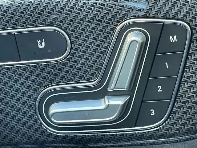 メルセデス・ベンツ ＧＬＢ２００ｄ AMGライン 静岡県 2021(令3)年 4万km ポーラホワイト ナビゲーションパッケージ/・ITSスポット対応DSRC車載器/・Wコネクテッド・ドライブ・プロフェッショナル/・ライブ・コックピット/AMGライン/ワンオーナー/アンビエントライト/オートハイビーム/シートヒーター /電動リアゲート/360°カメラ/レーダーセーフティーパッケージ/ETC/LEDライト