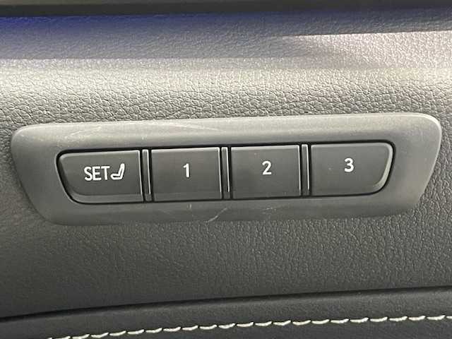 レクサス ＮＸ 450h+ Fスポーツ 宮城県 2022(令4)年 4.6万km ヒートブルーコントラストレイヤリング サンルーフ/４WD/FSPORT専用オレンジブレーキキャリパー/レクサスセーフティシステム＋/・プリクラッシュセーフティ/・レーダークルーズコントロール/・レーントレーシングアシスト/・アダプティブハイビームシステム/・ロードサインアシスト/・ドライバー異常時対応システム/・プロアクティブドライビングアシスト/・フロントクラストラフィックアラート/・レーンチェンジアシスト/・レーンディパーチャーアラート/・発進遅れ告知機能/純正ナビ/・コネクティッドナビ/フルセグTV/USB/・全方位カメラ/・ドライブレコーダー/・純正ETC２．０/・デジタルインナーミラー/寒冷地仕様/本革シート/・シートヒーター/・シートベンチレーション/・パワーシート/・シートメモリー/革巻きステアリング/・ステアリングヒーター/・ステアリングスイッチ/・パドルシフト/ブラインドスポットモニター/ヘッドアップディスプレイ/電子パーキング/・オートブレーキホールド/パワーバックドア/純正フロアマット/純正アルミホイール/純正ヴィークルパワーコネクタ