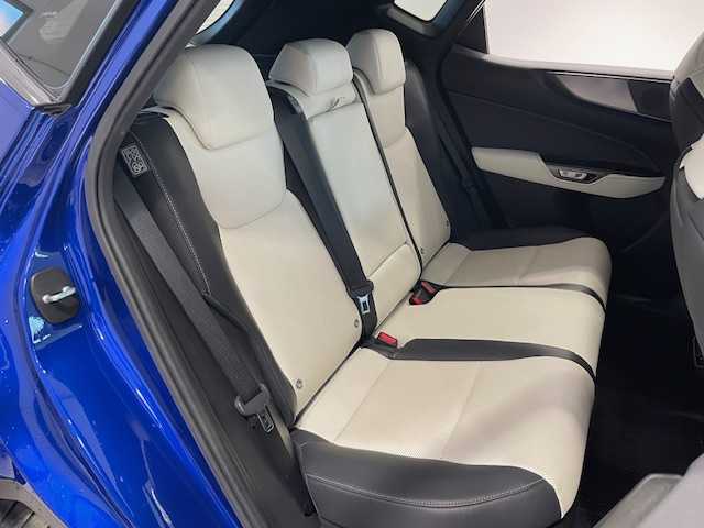 レクサス ＮＸ 450h+ Fスポーツ 宮城県 2022(令4)年 4.6万km ヒートブルーコントラストレイヤリング サンルーフ/４WD/FSPORT専用オレンジブレーキキャリパー/レクサスセーフティシステム＋/・プリクラッシュセーフティ/・レーダークルーズコントロール/・レーントレーシングアシスト/・アダプティブハイビームシステム/・ロードサインアシスト/・ドライバー異常時対応システム/・プロアクティブドライビングアシスト/・フロントクラストラフィックアラート/・レーンチェンジアシスト/・レーンディパーチャーアラート/・発進遅れ告知機能/純正ナビ/・コネクティッドナビ/フルセグTV/USB/・全方位カメラ/・ドライブレコーダー/・純正ETC２．０/・デジタルインナーミラー/寒冷地仕様/本革シート/・シートヒーター/・シートベンチレーション/・パワーシート/・シートメモリー/革巻きステアリング/・ステアリングヒーター/・ステアリングスイッチ/・パドルシフト/ブラインドスポットモニター/ヘッドアップディスプレイ/電子パーキング/・オートブレーキホールド/パワーバックドア/純正フロアマット/純正アルミホイール/純正ヴィークルパワーコネクタ