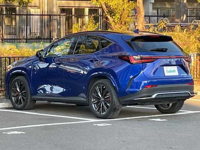 レクサス ＮＸ 450h+ Fスポーツ 宮城県 2022(令4)年 4.6万km ヒートブルーコントラストレイヤリング サンルーフ/４WD/FSPORT専用オレンジブレーキキャリパー/レクサスセーフティシステム＋/・プリクラッシュセーフティ/・レーダークルーズコントロール/・レーントレーシングアシスト/・アダプティブハイビームシステム/・ロードサインアシスト/・ドライバー異常時対応システム/・プロアクティブドライビングアシスト/・フロントクラストラフィックアラート/・レーンチェンジアシスト/・レーンディパーチャーアラート/・発進遅れ告知機能/純正ナビ/・コネクティッドナビ/フルセグTV/USB/・全方位カメラ/・ドライブレコーダー/・純正ETC２．０/・デジタルインナーミラー/寒冷地仕様/本革シート/・シートヒーター/・シートベンチレーション/・パワーシート/・シートメモリー/革巻きステアリング/・ステアリングヒーター/・ステアリングスイッチ/・パドルシフト/ブラインドスポットモニター/ヘッドアップディスプレイ/電子パーキング/・オートブレーキホールド/パワーバックドア/純正フロアマット/純正アルミホイール/純正ヴィークルパワーコネクタ