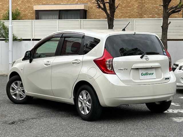日産 ノート X DIG－S 東京都 2013(平25)年 2.9万km ブリリアントホワイトパール 登録時走行28997km/社外メモリーナビ・フルセグTV/バックカメラ/オートエアコン/ETC/前後ドライブレコーダー/スマートキー/H28.29.30.R1.2.3.4.6年記録簿/保証書・取説/スペアキー