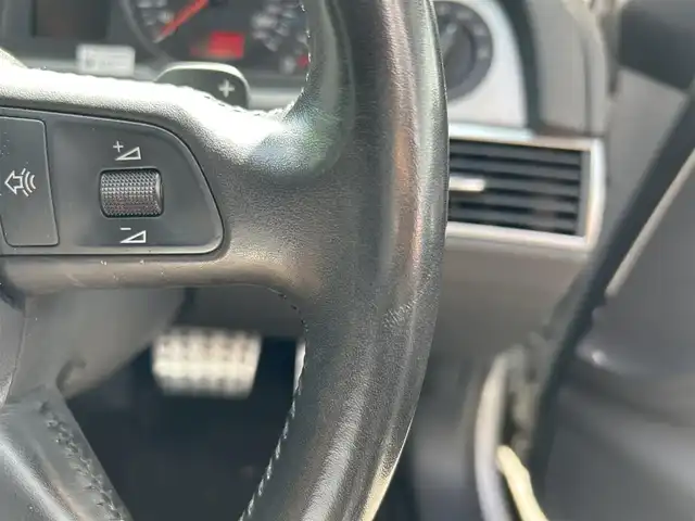 アウディ Ａ６ 3．2 FSI クワトロ 茨城県 2007(平19)年 14万km シルバーレイクM W＋サイドエアバッグ/後部サイドエアバッグ/ETC/純正モニター/バックカメラ/クルーズコントロール/パワーシート（D＋N席）/シートヒーター（全席）/本革シート