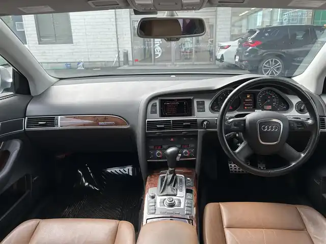 アウディ Ａ６ 3．2 FSI クワトロ 茨城県 2007(平19)年 14万km シルバーレイクM W＋サイドエアバッグ/後部サイドエアバッグ/ETC/純正モニター/バックカメラ/クルーズコントロール/パワーシート（D＋N席）/シートヒーター（全席）/本革シート