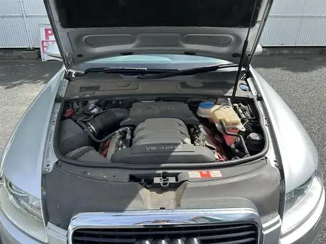 アウディ Ａ６ 3．2 FSI クワトロ 茨城県 2007(平19)年 14万km シルバーレイクM W＋サイドエアバッグ/後部サイドエアバッグ/ETC/純正モニター/バックカメラ/クルーズコントロール/パワーシート（D＋N席）/シートヒーター（全席）/本革シート