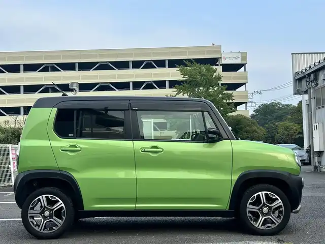 スズキ ハスラー X 愛知県 2017(平29)年 5.9万km ポジティブグリーンメタリック/ブラック2トーン 純正メーカーナビ/[AM/FM/BT/TV/CD]/純正LEDヘッドライト/純正フロアマット/純正15インチAW/ベンチシート/シートヒーター/横滑り防止装置/レーンアシスト/オートライト/エンジンスタートボタン/アイドリンクストップ/スマートキー/USB入力端子/保証書/取扱説明書/記録簿